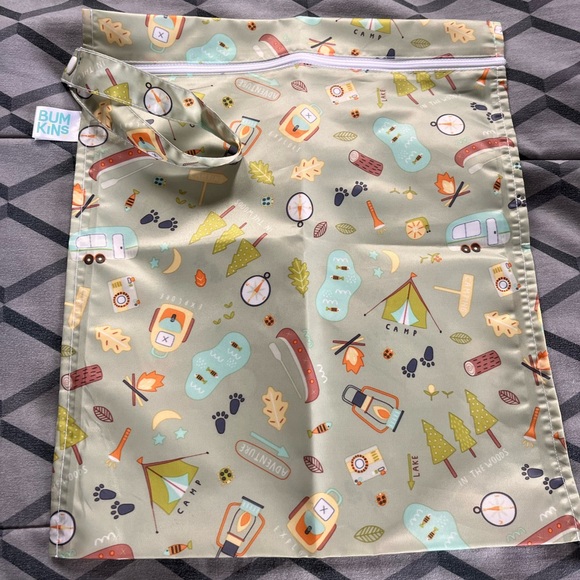 Wallets, t-leave skirt bag, three tray holders - Picture 3 of 6